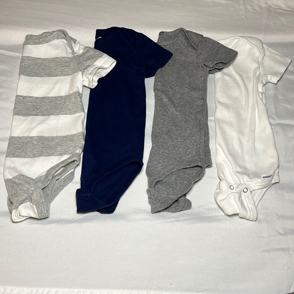 Bundle of 4 Short Sleeve Onesies - 6-12 Months